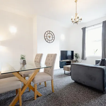 Oakenshaw Hideaway